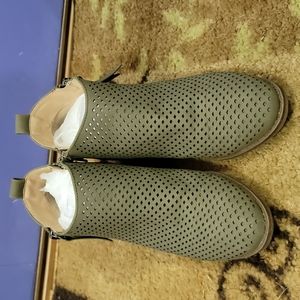 Olive green ankle boots size 6.5